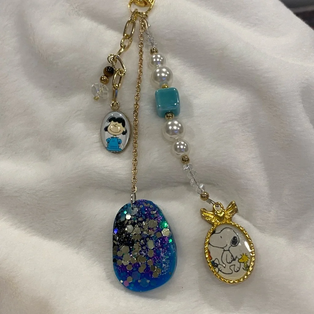 NEW SNOOPY LUCY HANDBAG PURSE CHARM KEYCHAIN GOLDEN LV MONOGRAM SPEEDY READY! - Picture 2 of 8